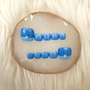 Blue Diamond Press on Toenails